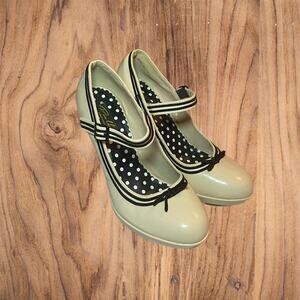 Pin up couture women’s‎ heels
